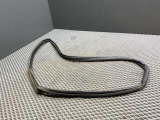 Уплотнитель стекла Hyundai Accent 2 поколение (LC) LC2 2009, 1.5 л., G4EC-G, бензин, МКПП, h01 - бежевый, седан, передний привод, 82120-25000