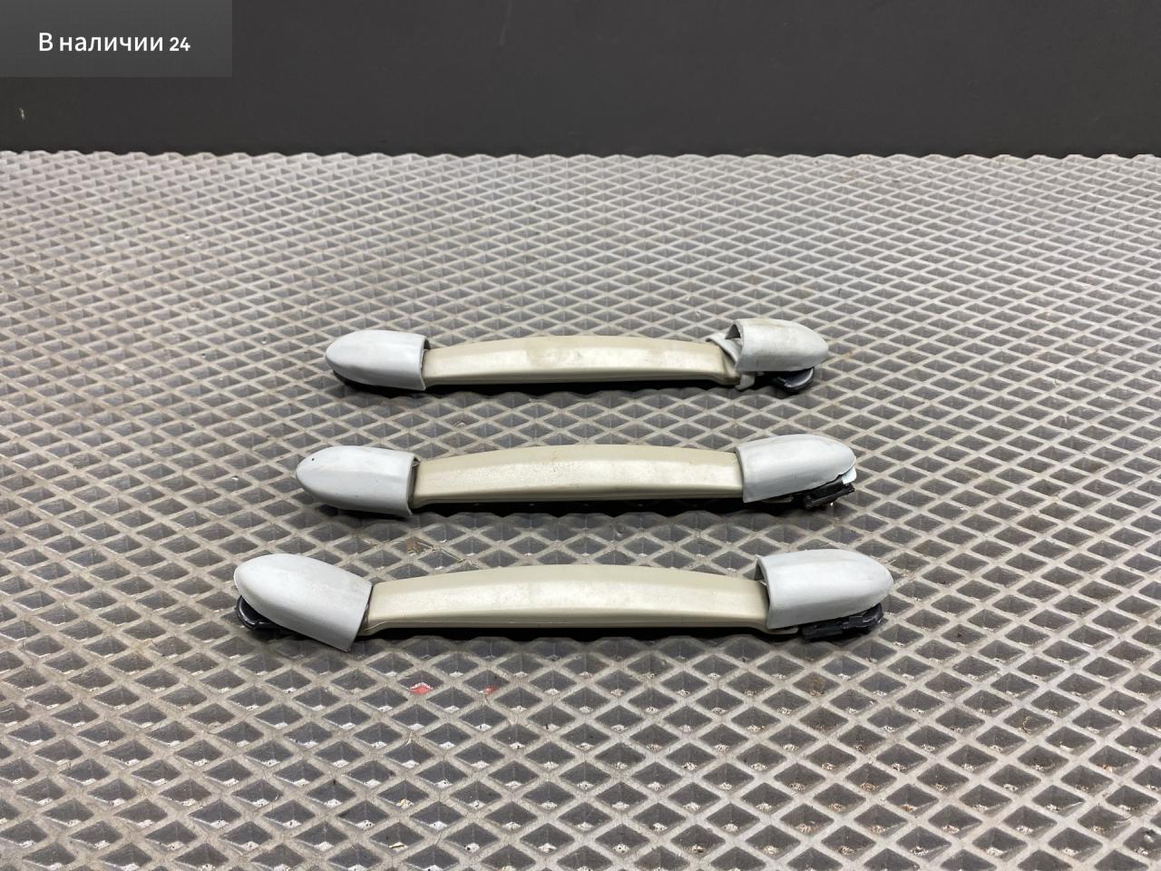 ручка внутренняя потолочная Hyundai Accent 2 поколение (LC) LC2 2009, 1.5 л., G4EC-G, бензин, МКПП, h01 - бежевый, седан, передний привод, 8534038000YL, 8534038100YL - фото №1