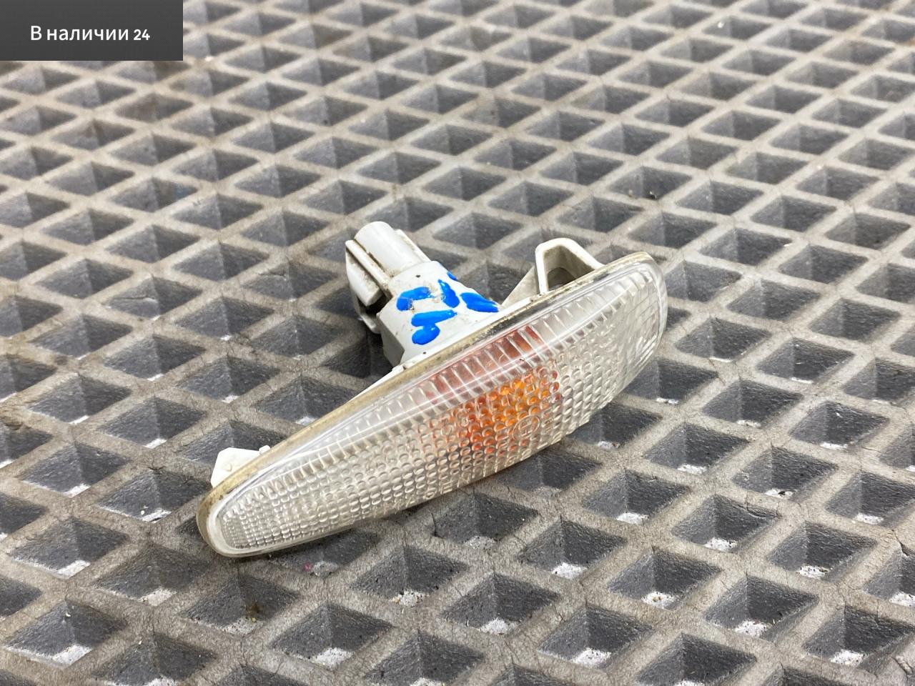 повторитель поворота на крыле Mitsubishi Lancer 10 поколение CY2A 2008, 1.5 л., 4A91, бензин, АКПП, x42b - черный, седан, передний привод, 8351A001 - фото №1