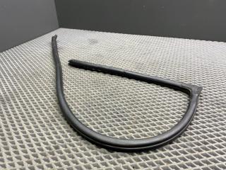 уплотнитель двери Hyundai Accent 2 поколение (LC) LC2 2009, 1.5 л., G4EC-G, бензин, МКПП, h01 - бежевый, седан, передний привод, 82120-25000