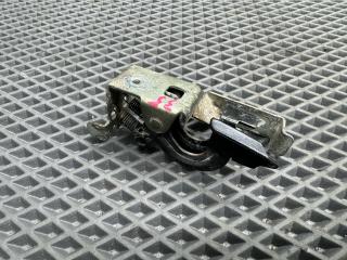 ручка открывания багажника Kia Rio 2 поколение [рестайлинг] JB 2009, 1.4 л., G4EE, бензин, МКПП, белый ud - clear white, седан, передний привод, 815701G000