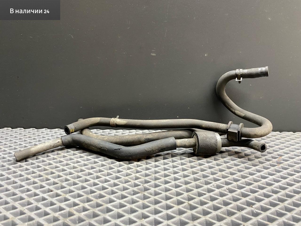 трубка вакуумная Mitsubishi Lancer 10 поколение CY2A 2008, 1.5 л., 4A91, бензин, АКПП, x42b - черный, седан, передний привод, 1743A171, MN122047 - фото №1