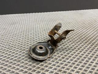 кронштейн переднего бампера Chevrolet Cruze 1 поколение J305 2012, 1.8 л., Z 18 XER, бензин, МКПП, белый, хетчбэк 5 дв., передний привод, 94816321