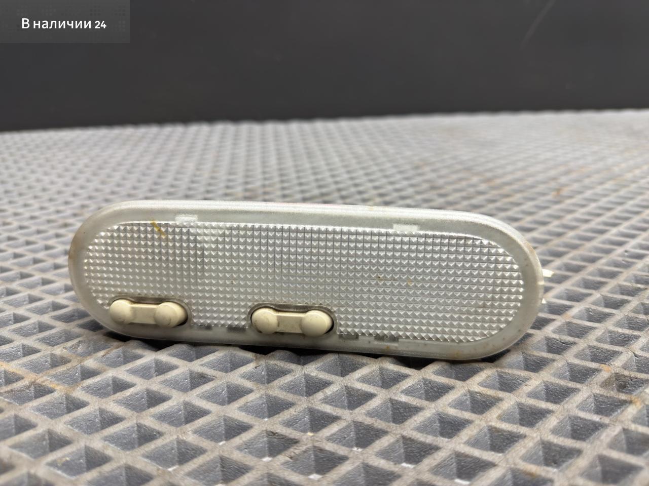 фонарь салона (плафон) Renault Megane 2 поколение LM0B 2005, 1.6 л., K4M 760, бензин, МКПП, 632 — gris boreal-2, седан, передний привод, 8200073231 - фото №1