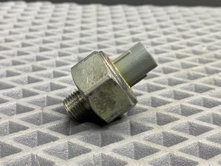 датчик детонации Toyota Camry XV30 [рестайлинг] ACV30L 2005, 2.4 л., 2AZ-FE, бензин, МКПП, 4q2 (бежевый), седан, передний привод, 83530-60020, 8353028020