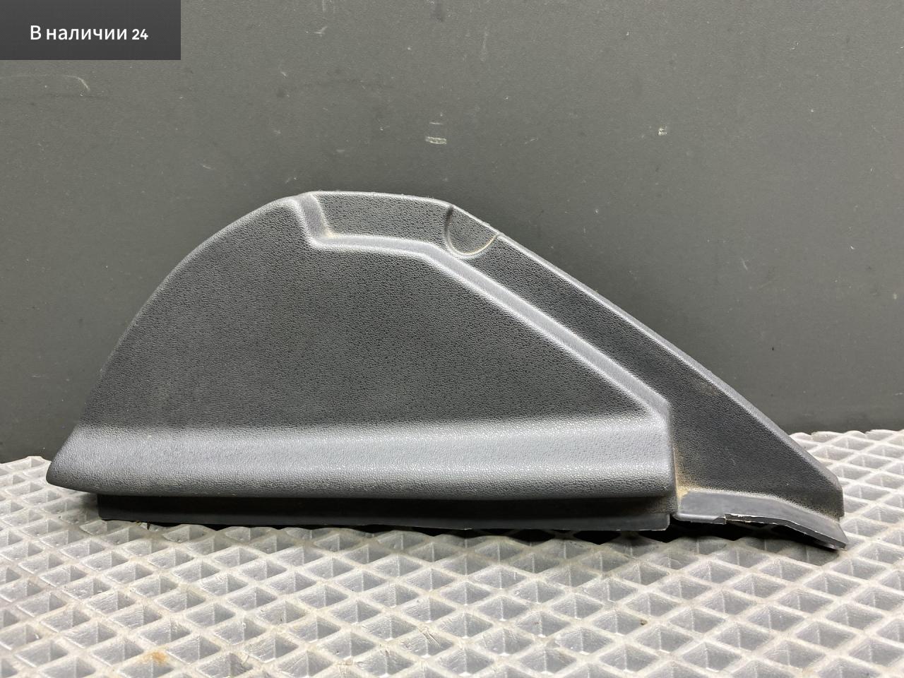 накладка на торпедо (консоль) Renault Megane 2 поколение LM0B 2005, 1.6 л., K4M 760, бензин, МКПП, 632 — gris boreal-2, седан, передний привод, 8200079070 - фото №1