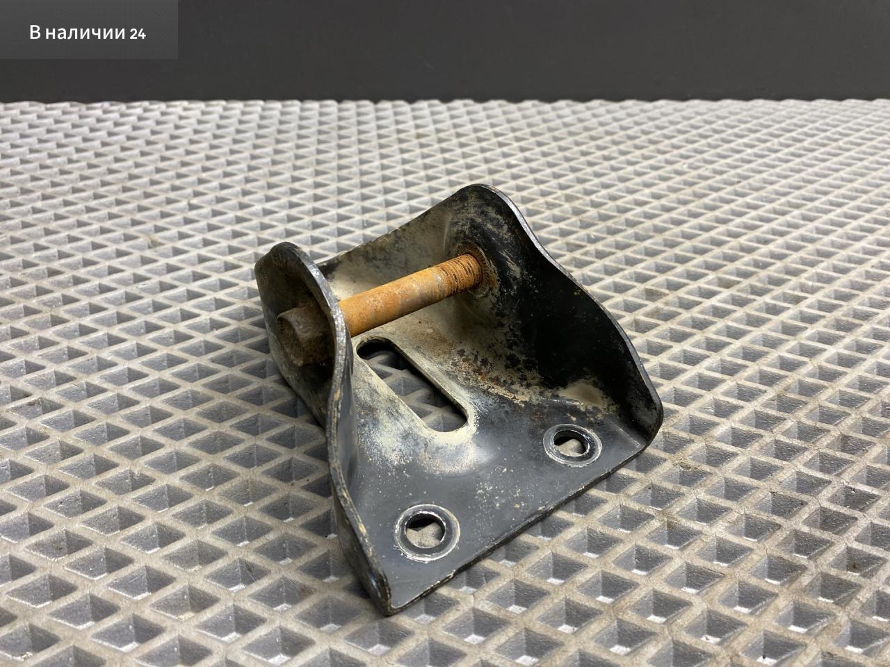 кронштейн (крепление) Chevrolet Lacetti 1 поколение J200 2012, 1.6 л., F16D3, бензин, МКПП, хетчбэк 5 дв., передний привод, правый руль, 96550057 - фото №1