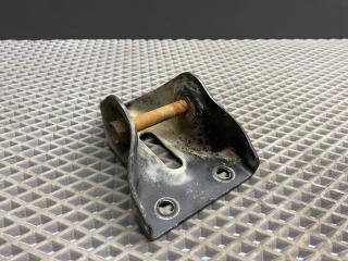 кронштейн (крепление) Chevrolet Lacetti 1 поколение J200 2012, 1.6 л., F16D3, бензин, МКПП, хетчбэк 5 дв., передний привод, правый руль, 96550057