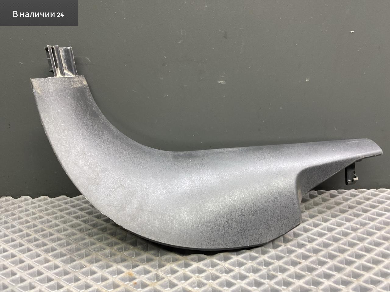 накладка на порог внутренняя Renault Megane 2 поколение LM0B 2005, 1.6 л., K4M 760, бензин, МКПП, 632 — gris boreal-2, седан, передний привод, 8200100395 - фото №1