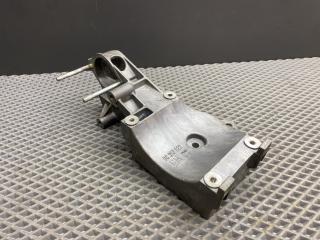 кронштейн компрессора кондиционера Chevrolet Lacetti 1 поколение J200 2012, 1.6 л., F16D3, бензин, МКПП, хетчбэк 5 дв., передний привод, правый руль, 96352822