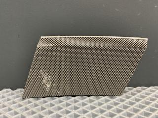 Накладка (сетка) динамика Toyota Camry XV30 [рестайлинг] ACV30L 2005, 2.4 л., 2AZ-FE, бензин, МКПП, 4q2 (бежевый), седан, передний привод, 55472-33030