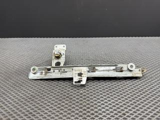 стеклоподъемник задний правый Renault Megane 2 поколение LM0B 2005, 1.6 л., K4M 760, бензин, МКПП, 632 — gris boreal-2, седан, передний привод, 8201010921