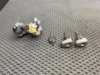 Замок зажигания c ключом Toyota Camry XV30 [рестайлинг] ACV30L 2005, 2.4 л., 2AZ-FE, бензин, МКПП, 4q2 (бежевый), седан, передний привод