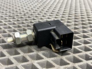 Датчик педали тормоза (лягушка) Kia Rio 2 поколение [рестайлинг] JB 2009, 1.4 л., G4EE, бензин, МКПП, белый ud - clear white, седан, передний привод, 93810-3K000, 938101C100, 938103K400QQK, 938101C800