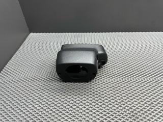 кожух рулевой колонки Kia Rio 2 поколение [рестайлинг] JB 2009, 1.4 л., G4EE, бензин, МКПП, белый ud - clear white, седан, передний привод, 848501G001, 84852-1G101