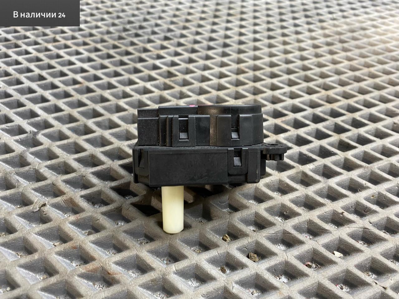 моторчик заслонки печки Mitsubishi Lancer 10 поколение CY2A 2008, 1.5 л., 4A91, бензин, АКПП, x42b - черный, седан, передний привод, CSA512T010 - фото №1