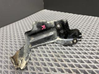 Крепление бампера переднего Toyota Cami 1 поколение J122E 2001, 1.3 л., K3-VE, бензин, АКПП, 6a5 - черный, внедорожник 5 дв., задний привод, правый руль, 52143-87401