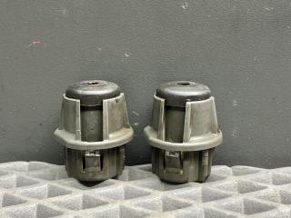 отбойник капота Renault Megane 2 поколение LM0B 2005, 1.6 л., K4M 760, бензин, МКПП, 632 — gris boreal-2, седан, передний привод, 7700843546, 7619552700