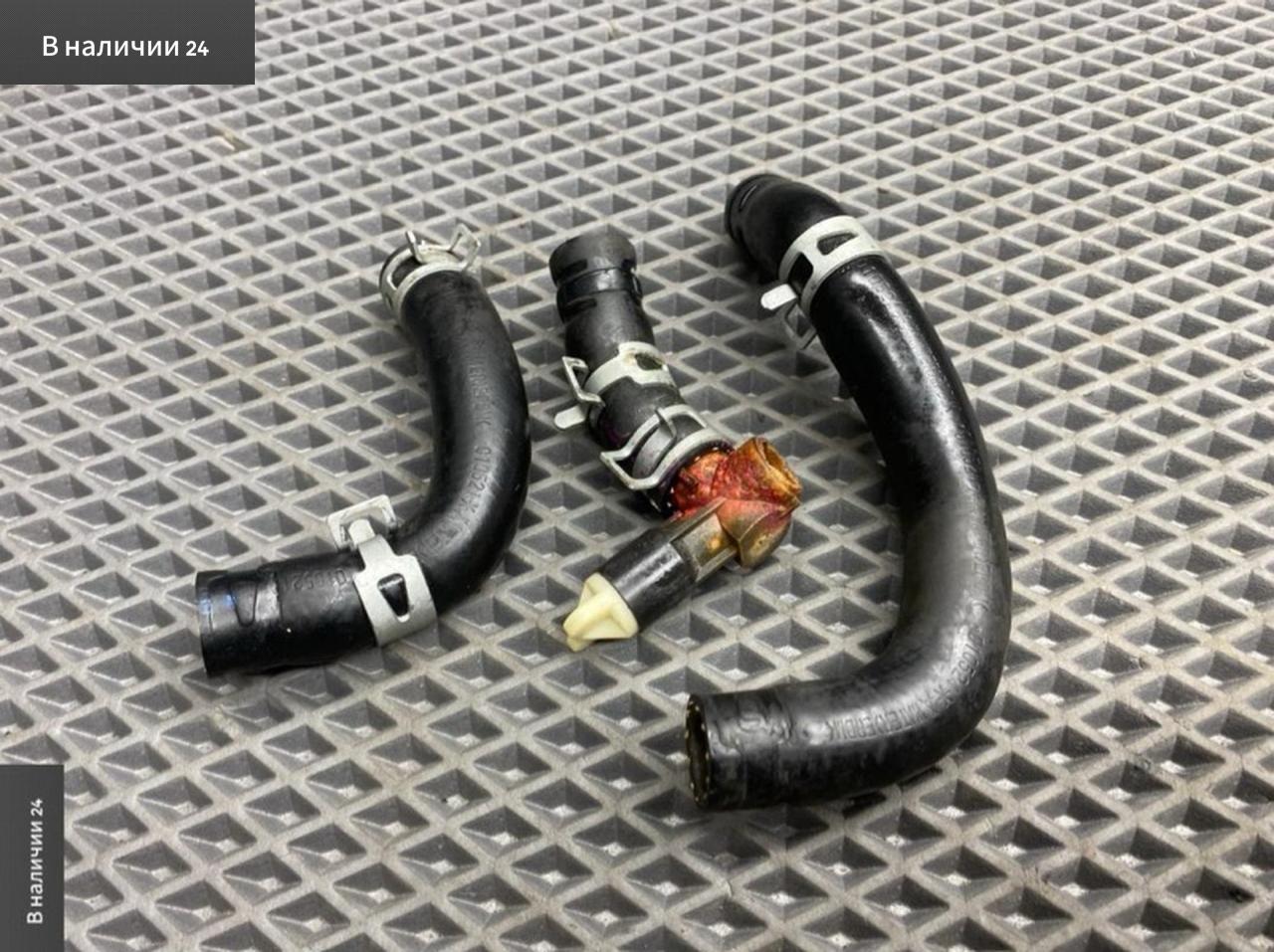 патрубок отопителя (печки) Toyota Cami 1 поколение J122E 2001, 1.3 л., K3-VE, бензин, АКПП, 6a5 - черный, внедорожник 5 дв., задний привод, правый руль, 16035-97401, 16267-97401, 16574-97401 - фото №1