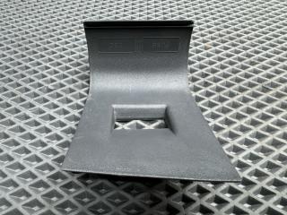 крышка блока предохранителей Kia Rio 2 поколение [рестайлинг] JB 2009, 1.4 л., G4EE, бензин, МКПП, белый ud - clear white, седан, передний привод, 84756-1G000