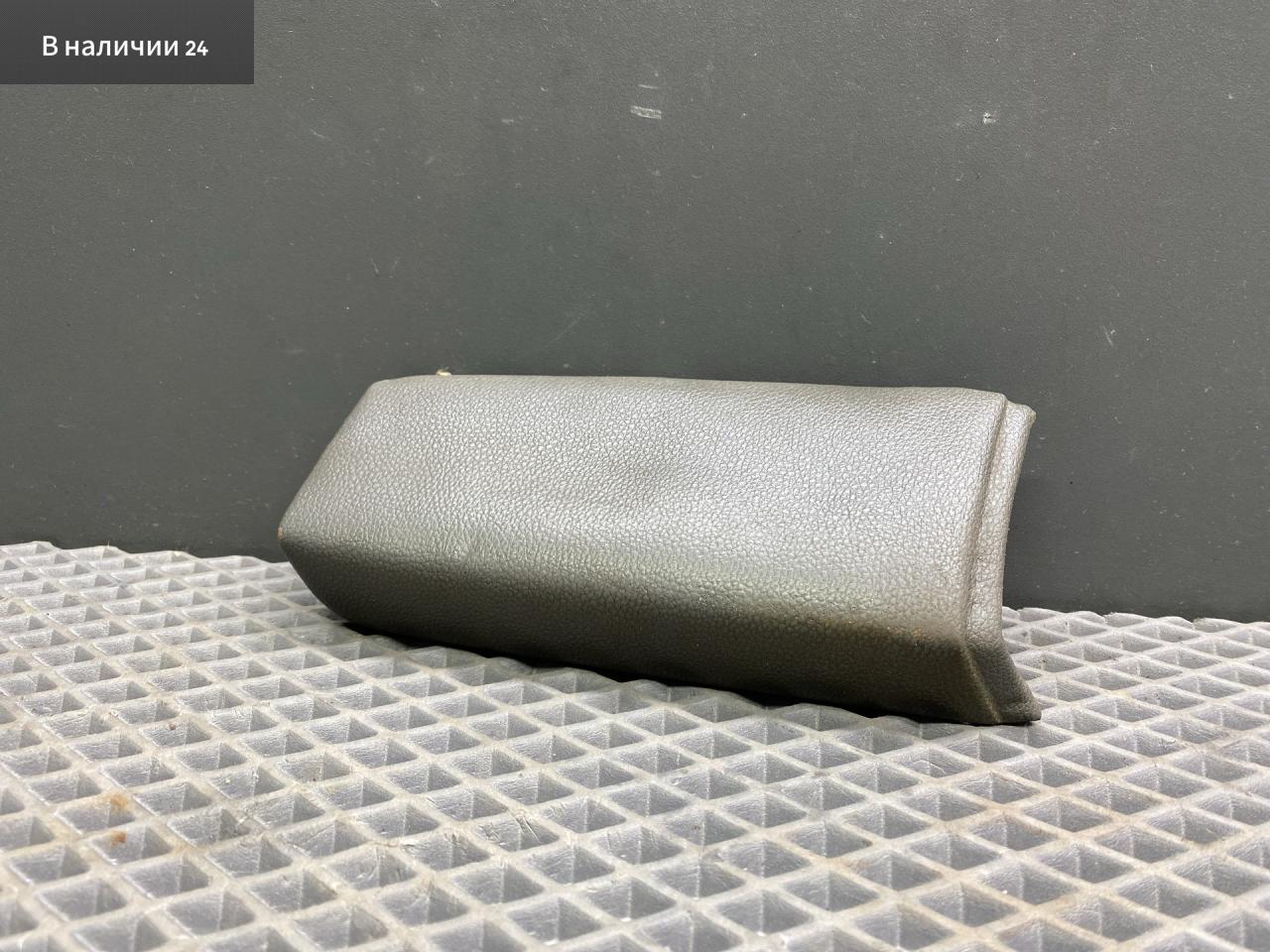 подлокотник двери Chevrolet Cruze 1 поколение J305 2012, 1.8 л., Z 18 XER, бензин, МКПП, белый, хетчбэк 5 дв., передний привод - фото №1