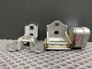 петля двери Renault Megane 2 поколение LM0B 2005, 1.6 л., K4M 760, бензин, МКПП, 632 — gris boreal-2, седан, передний привод, 8200704552, 8200885639