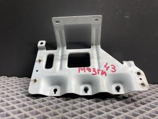 кронштейн блока управления Hyundai Accent 2 поколение (LC) LC2 2009, 1.5 л., G4EC-G, бензин, МКПП, h01 - бежевый, седан, передний привод, 3911222600