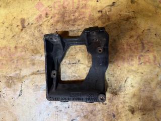 кронштейн компрессора кондиционера Mercedes-Benz, 4572340739