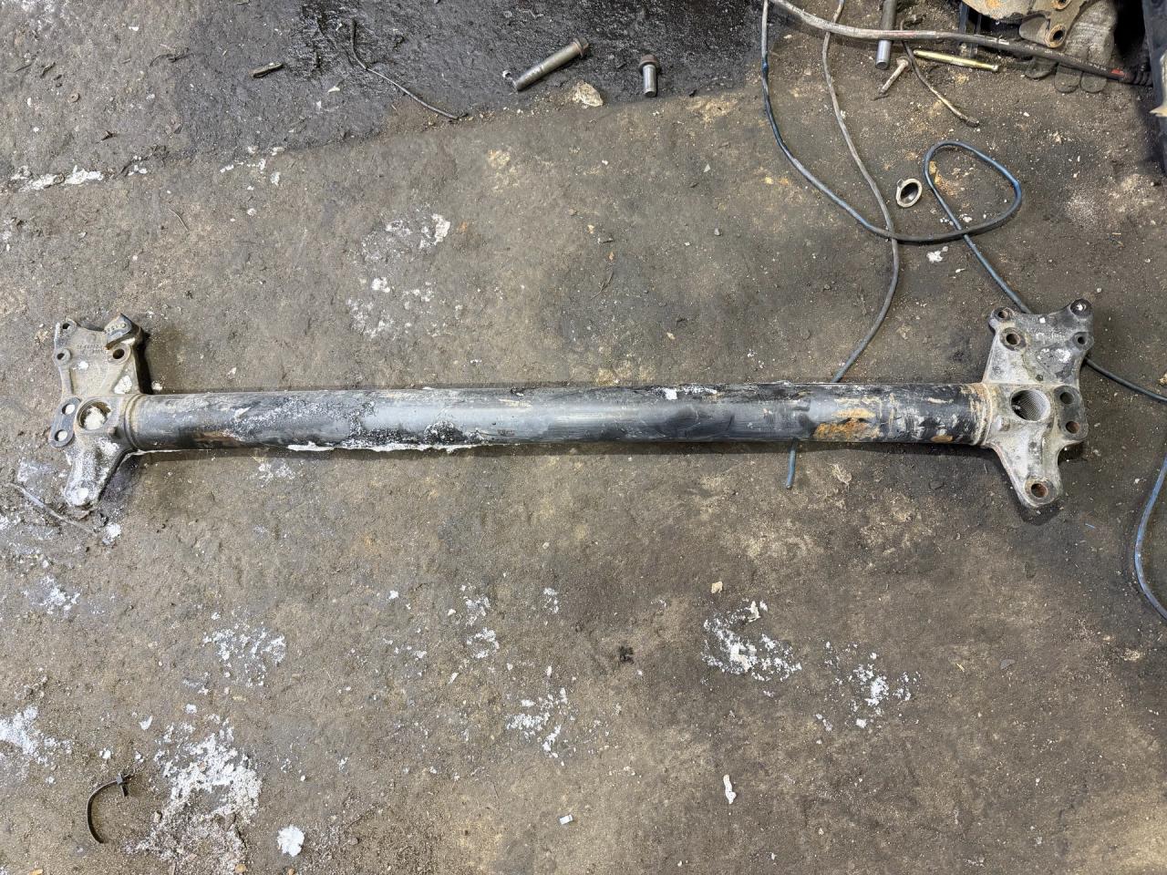 Траверса рамы поперечная (передняя) - фото №1