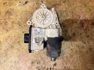 моторчик стеклоподъемника DAF XF 106 1 поколение 2018, MX13