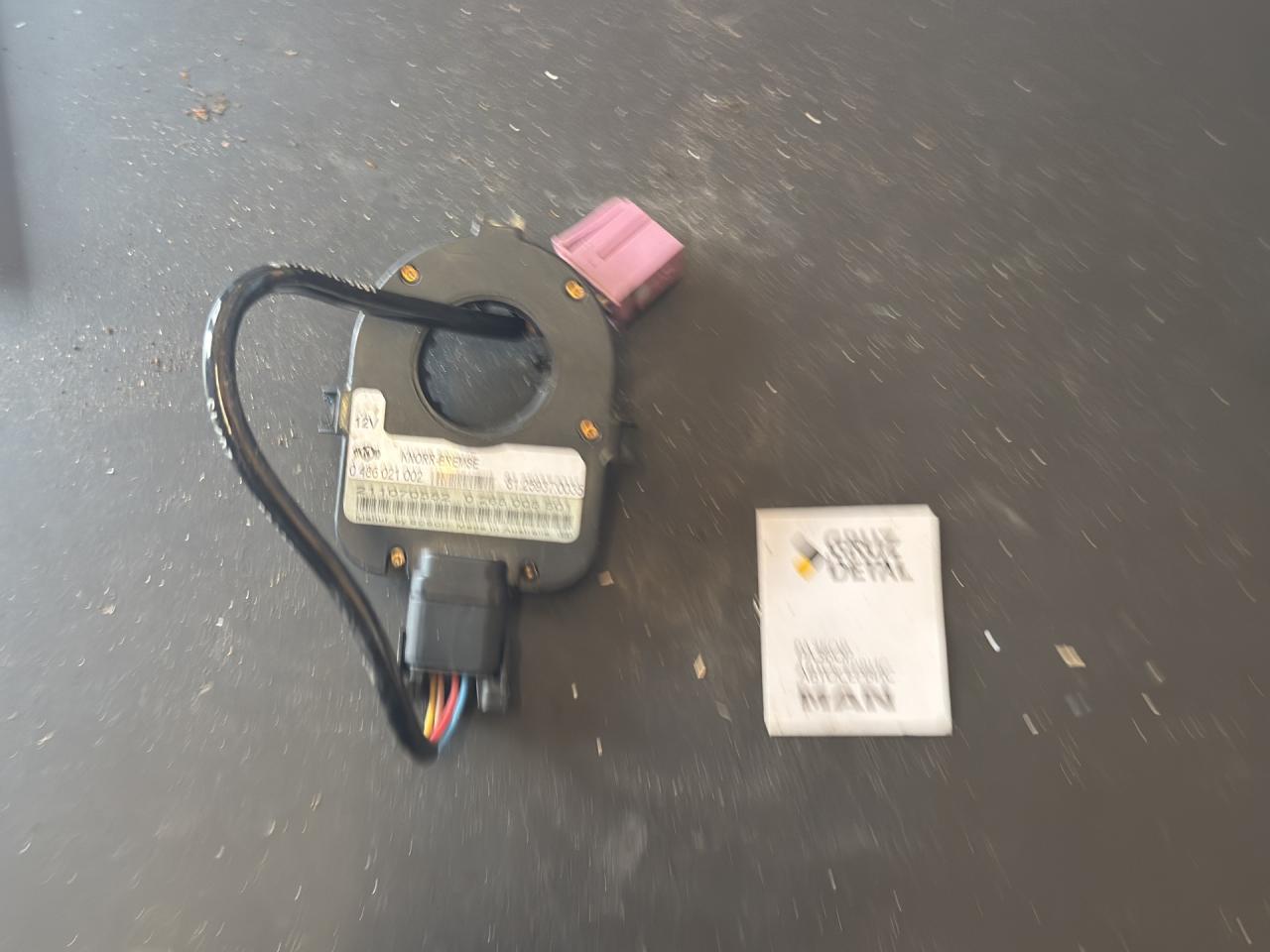 датчик угла поворота руля MAN TGX 1 поколение 2018, 81259370035 - фото №1