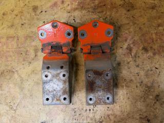 петля капота DAF XF 106 1 поколение 2018, MX13