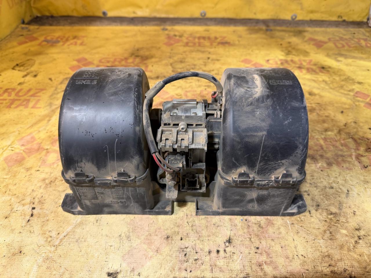 моторчик печки MAN TGA 1 поколение 2008, 12.8 л., D 2876 LF 12, дизель, МКПП - фото №1