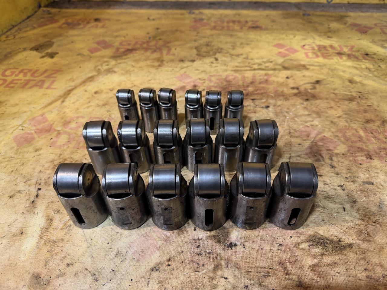 Роликовый толкатель DAF XF 105 2 поколение 2019, MX340 U1, 1840797, 1843007 - фото №1