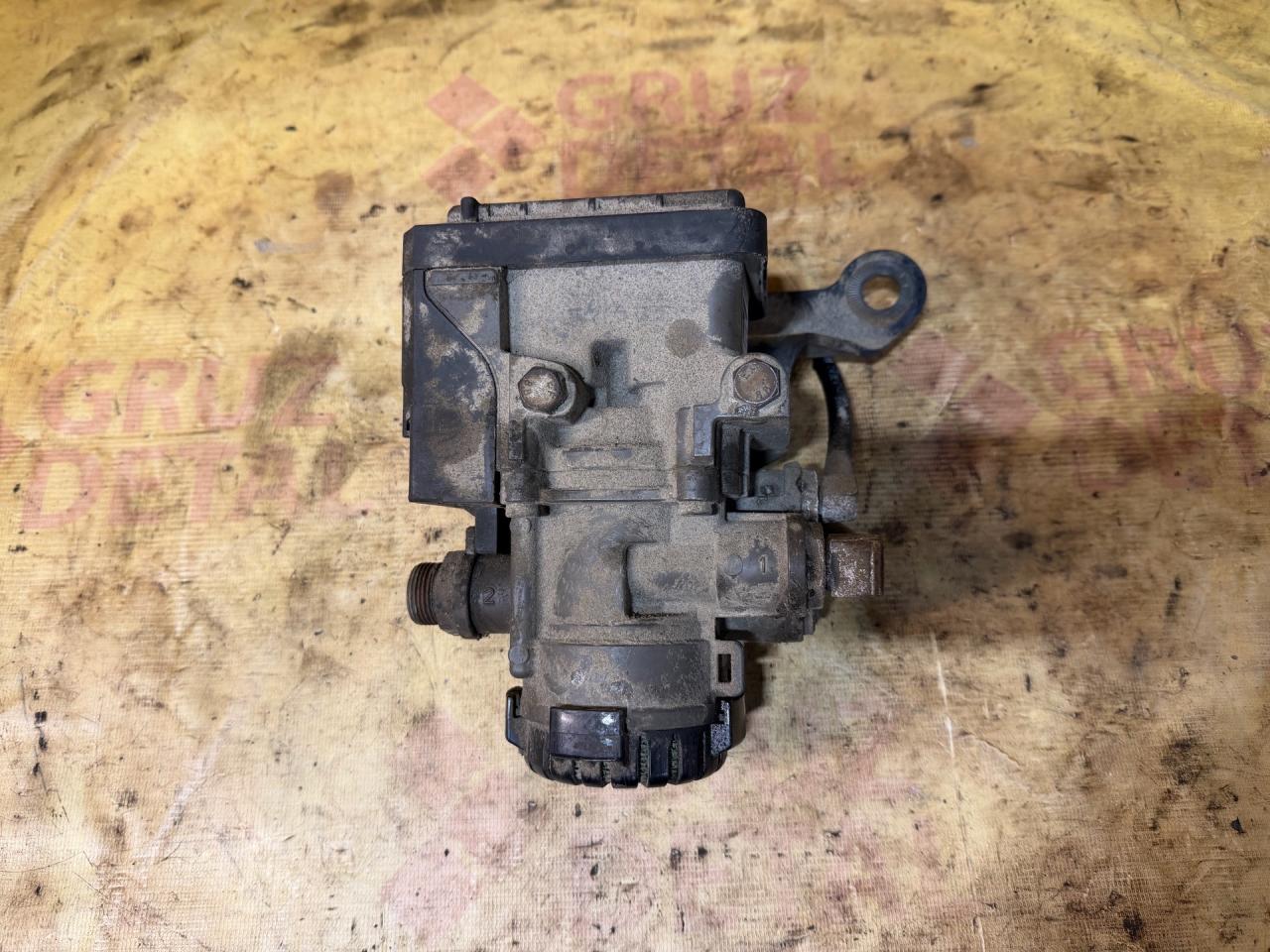 кран модулятор EBS MAN TGA 1 поколение 2003, 12.0 л., D 2866 LF28, дизель, 81521066049 - фото №1