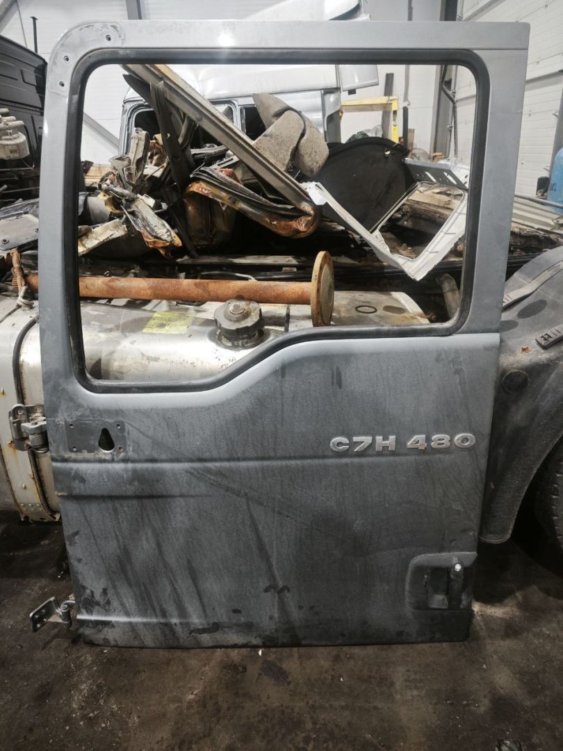 дверь Sitrak C7H 2023, АКПП, 81006700149 - фото №1