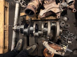 коленвал Mercedes-Benz Actros 3 поколение (MP3) 2017, OM501, АКПП, черный, A5410302001, A5410302201