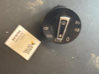 переключатель света Sitrak C7H 2023, AZ962258000070