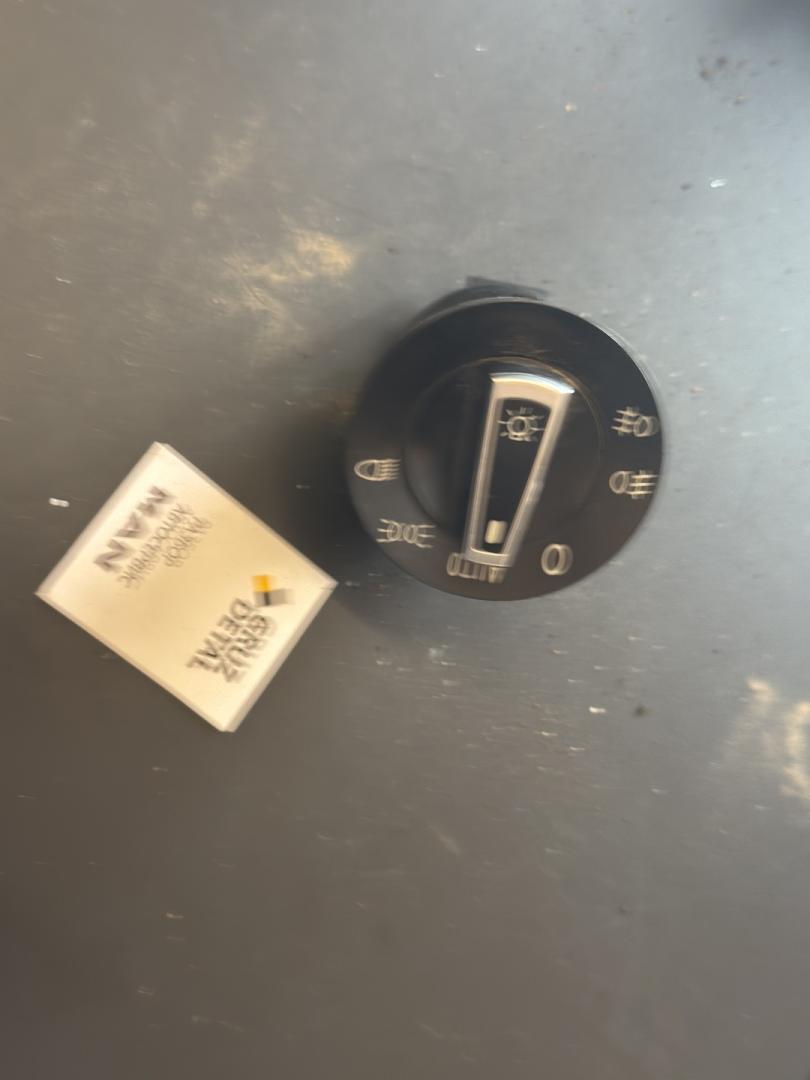 переключатель света Sitrak C7H 2023, AZ962258000070 - фото №1