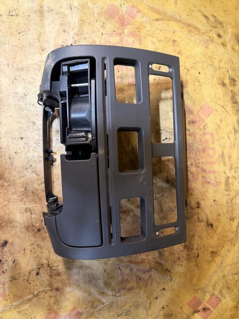 пластик DAF XF 106 1 поколение 2018, MX13, 1951827 - фото №1