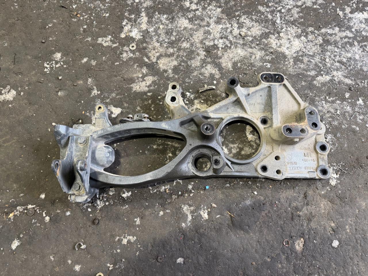 кронштейн (крепление) DAF XF 106 1 поколение 2018, MX13 - фото №1