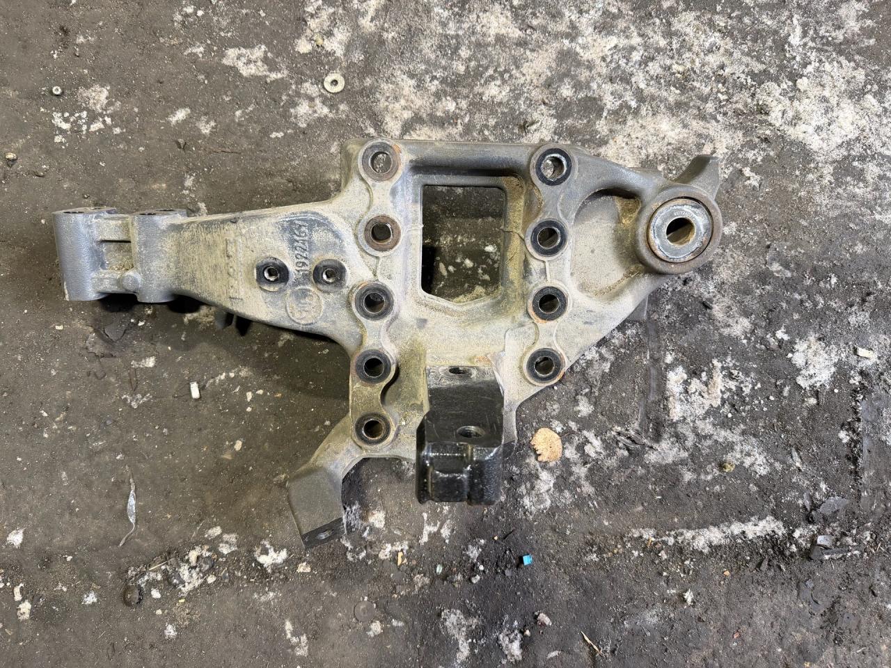 кронштейн (крепление) DAF XF 106 1 поколение 2018, MX13 - фото №1