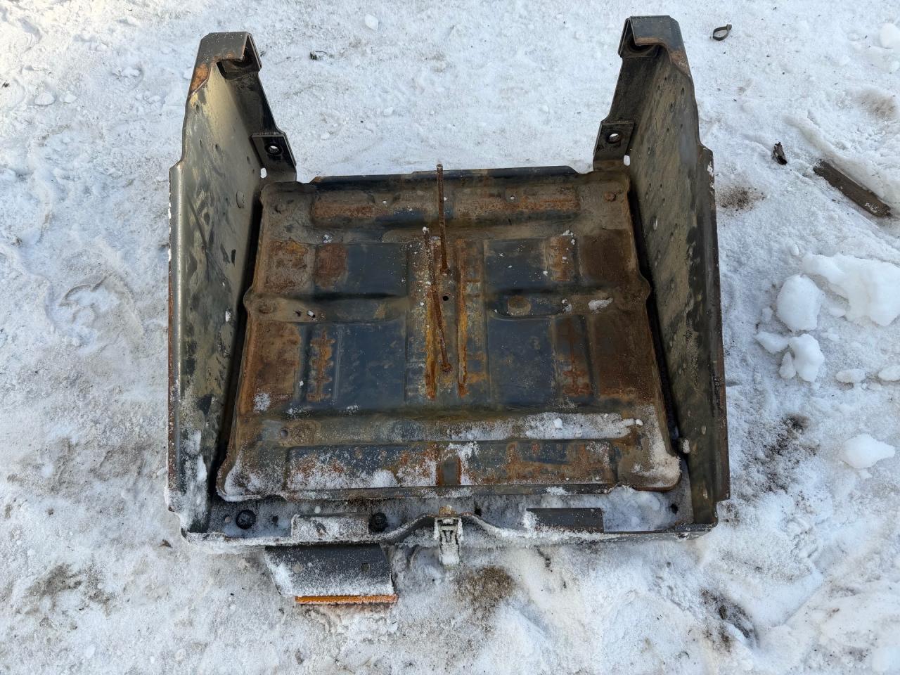 Ящик аккумуляторный Mercedes-Benz Actros 3 поколение (MP3) 2017, OM501, A9415400916 - фото №1