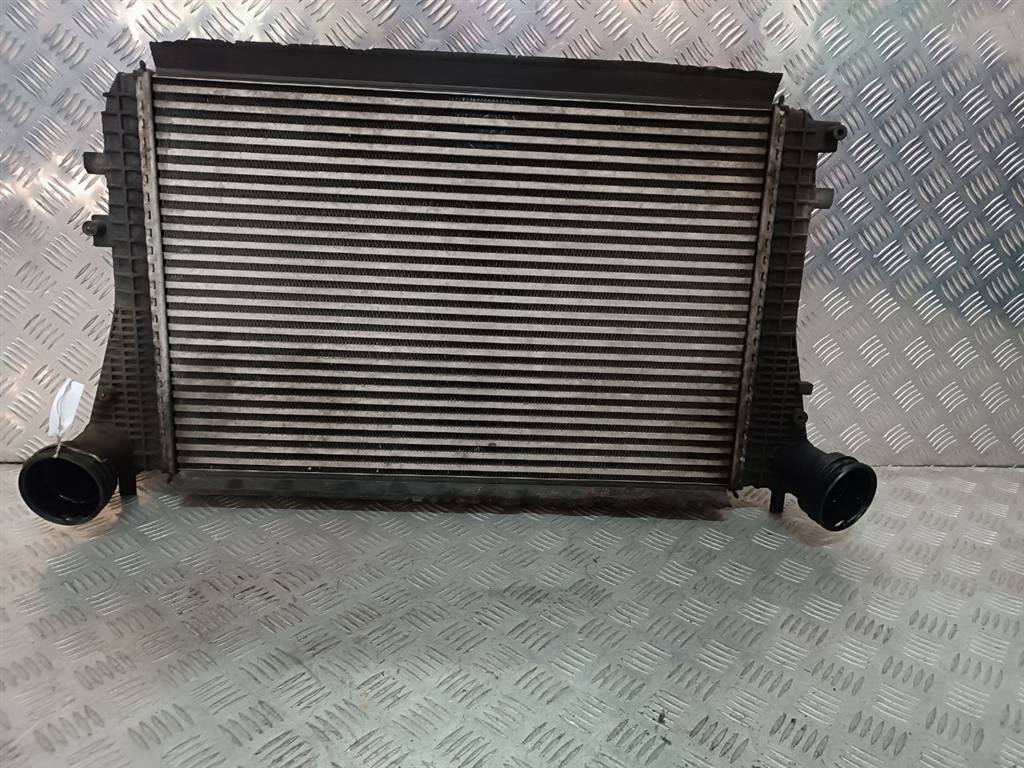 интеркулер Volkswagen Passat B6 2007, 2.0 л., TDi, BMR, дизель, 6МКПП, чёрный, седан, передний привод, правый руль, 3C0145805P - фото №1