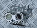насос вакуумный Volkswagen Passat B6 2009, 2.0 л., TDi, CBAA, дизель, 6МКПП, серебристый, седан, передний привод, правый руль, 03L145100 - фото №2