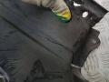 защита днища Audi Q7 4L 2006, 3.0 л., TDi, BUG, дизель, АКПП, бежево-серый, внедорожник 5 дв., полный привод, правый руль, 7L8825212C - фото №5
