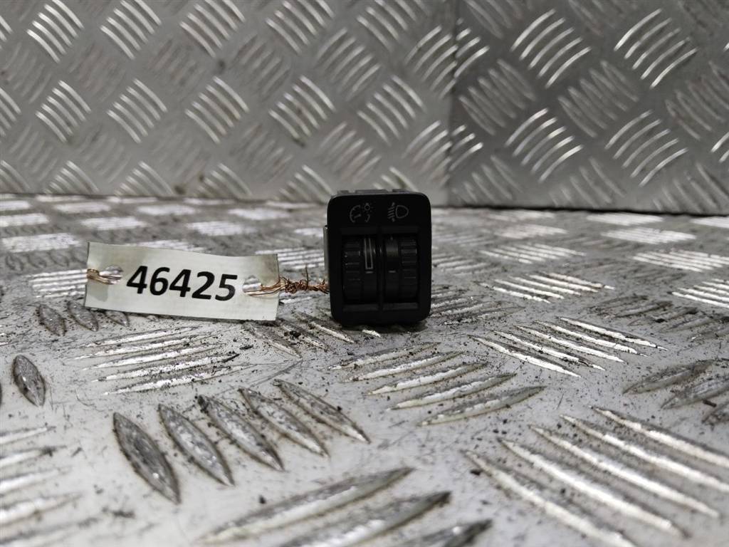 кнопка корректора фар Volkswagen Passat B6 2007, 2.0 л., TDi, BMR, дизель, 6МКПП, чёрный, седан, передний привод, правый руль, 3C0941333A - фото №1