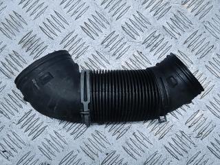 патрубок воздушного фильтра Volkswagen Passat B6 2009, 2.0 л., TDi, CBAA, дизель, 6МКПП, серебристый, седан, передний привод, правый руль, 7M3129627G