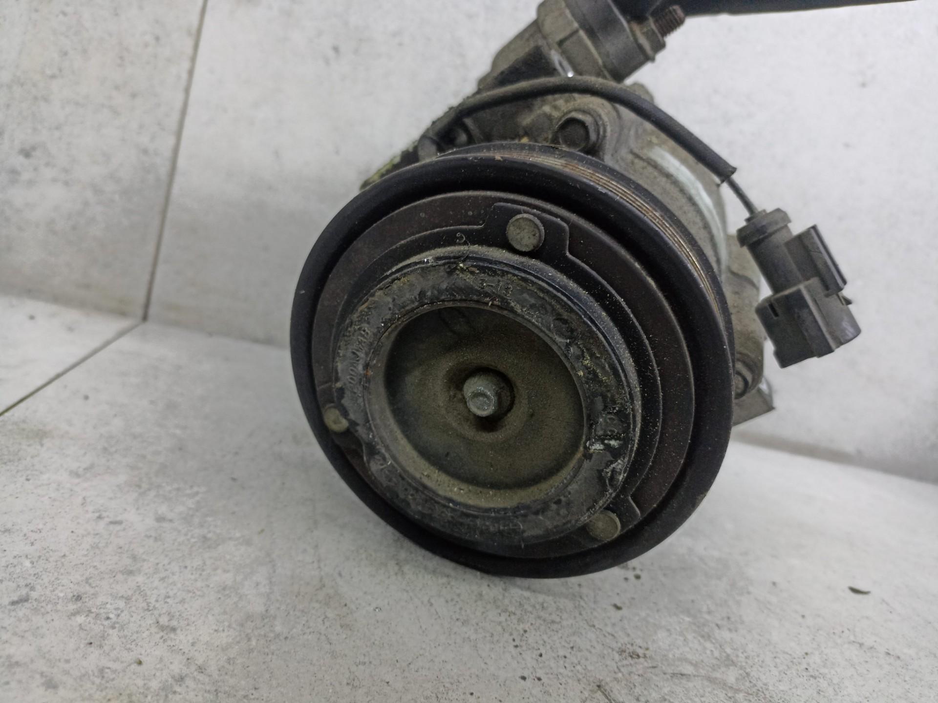 Компрессор кондиционера Ford Escape 2.3 I L3 2007 - 2012 R3 (ZD)