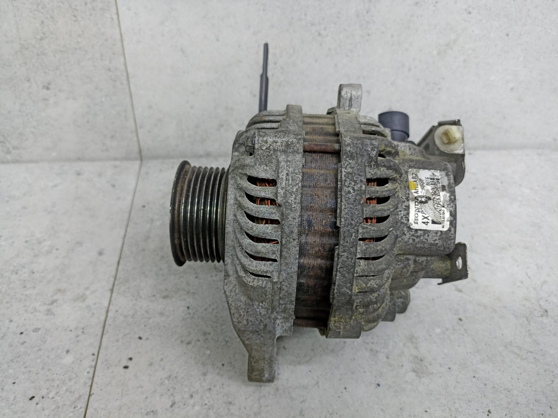Генератор Honda Civic 8 поколение 2005 - 2012 FD,  FK,  FN (FD1) двигатель R18A (1.8 Б) Honda Crossroad 2 поколение 2007 - 2010 (RT1,  RT2) двигатель R18A (1.8 Б) Honda FR-V 1 поколение 2005 - 2009 BE (BE1) двигатель R18A (1.8 Б) Honda Stream 2 поколение 